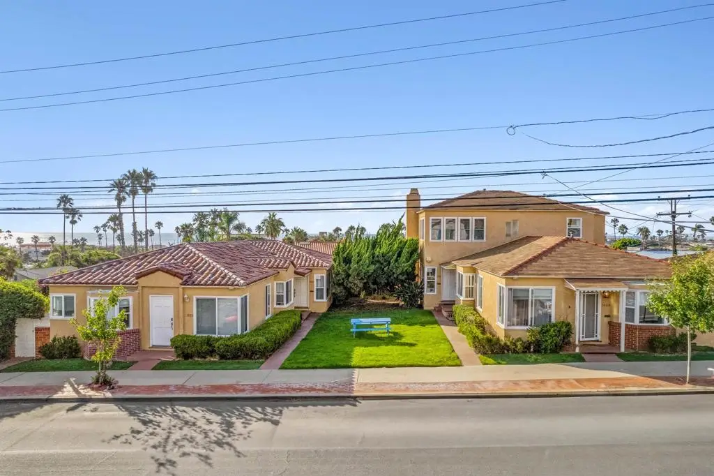 1558-1564 Ebers St., San Diego, CA 92107 - #1