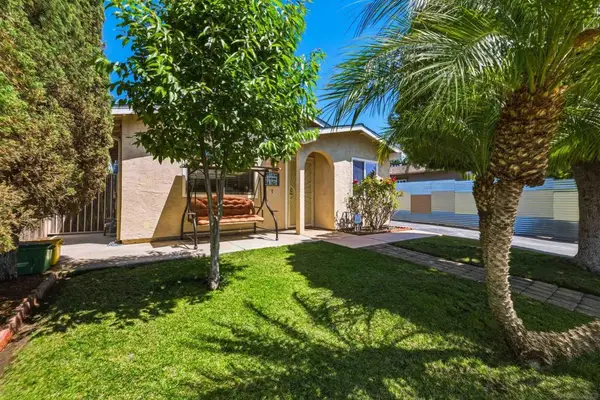 4626 Calle De Retiro, Oceanside, CA 92057