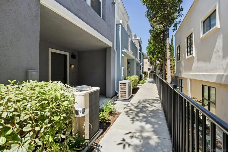 3538 Shoreline Bluff Lane, San Diego, CA 92110 - #2