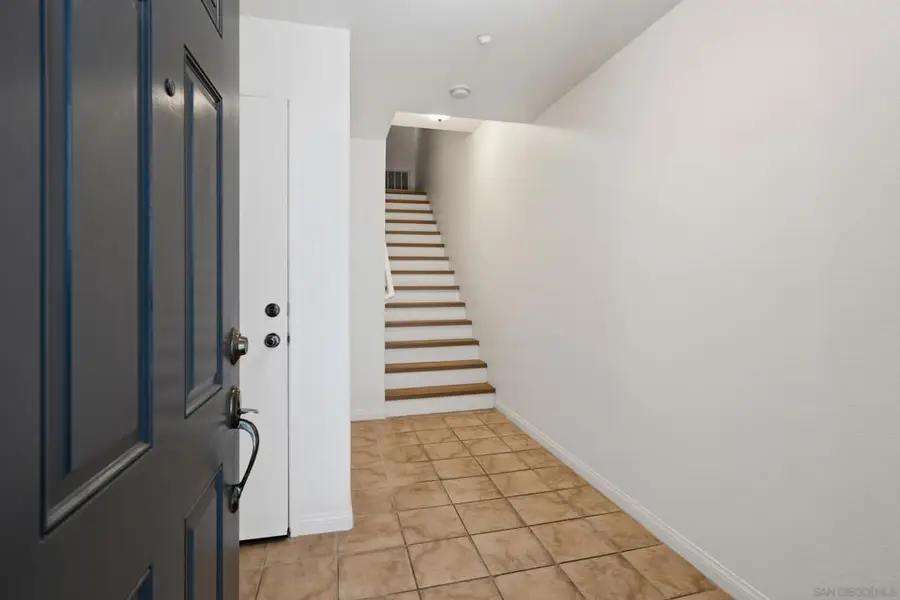 3538 Shoreline Bluff Lane, San Diego, CA 92110 - #3