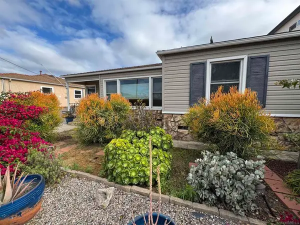 6233 Stewart, San Diego, CA 92115