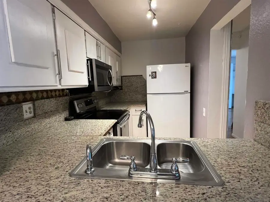 8043 Caminito De Pizza #B, San Diego, CA 92108 - #2