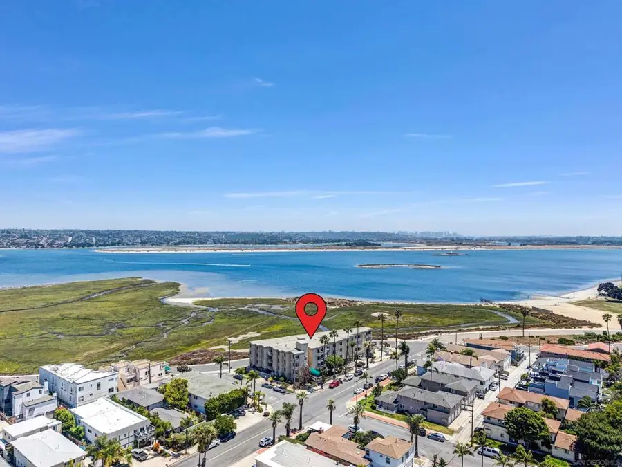 3833 Lamont St #2H, San Diego, CA 92109 - #2
