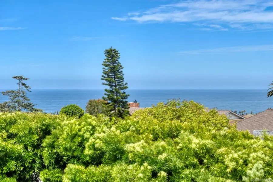 1230 Nautilus, La Jolla, CA 92037 - #3
