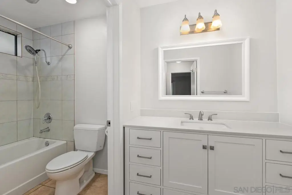 8308 Regents Rd #1o #1o, San Diego, CA 92122 - #1