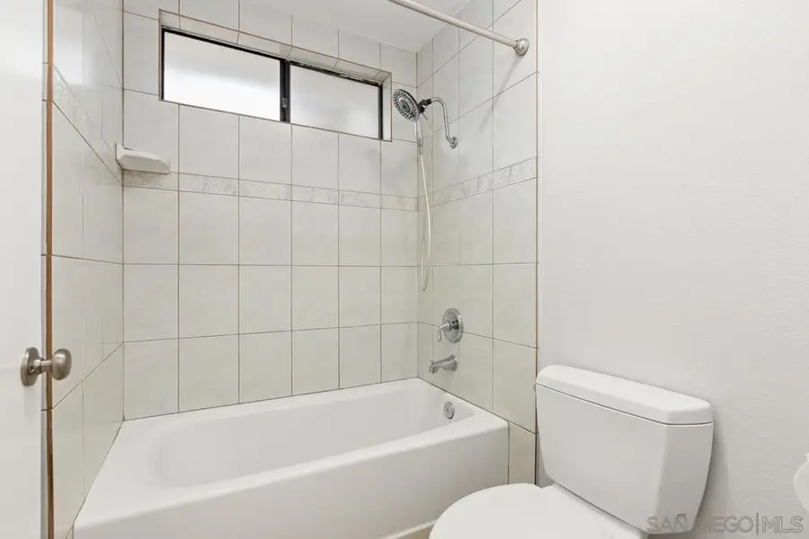 8308 Regents Rd #1o #1o, San Diego, CA 92122 - #2