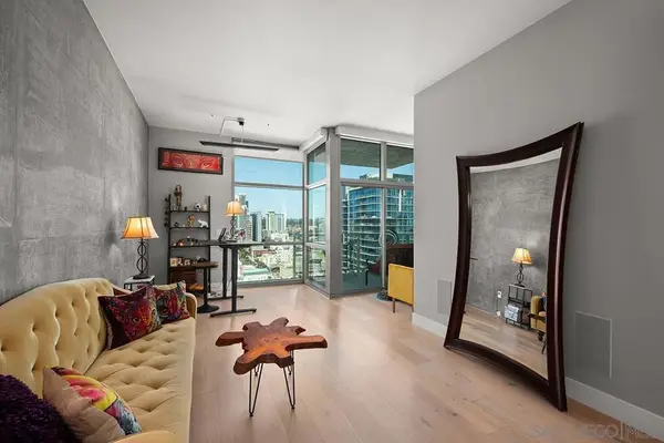 800 The Mark Ln #2002, San Diego, CA 92101
