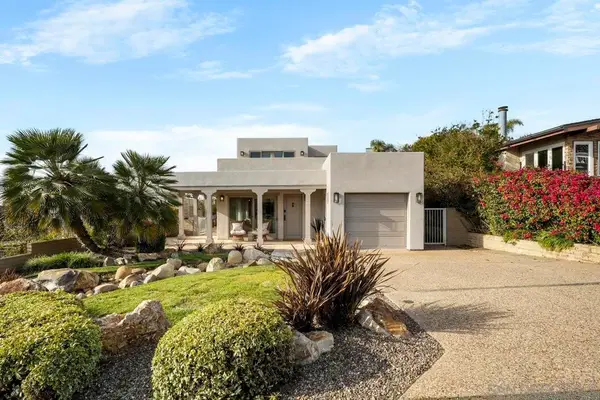 126 7th St, Del Mar, CA 92014