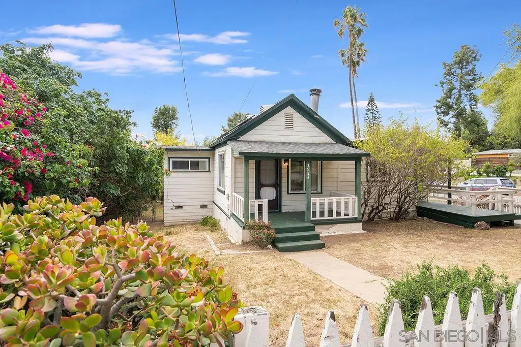 2924 Helix St, Spring Valley, CA 91977 - #1