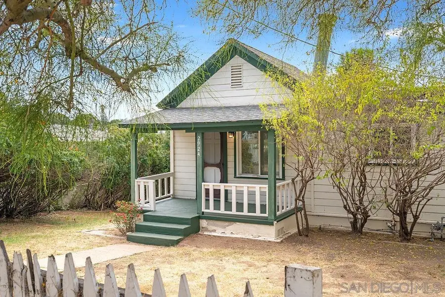 2924 Helix St, Spring Valley, CA 91977 - #2