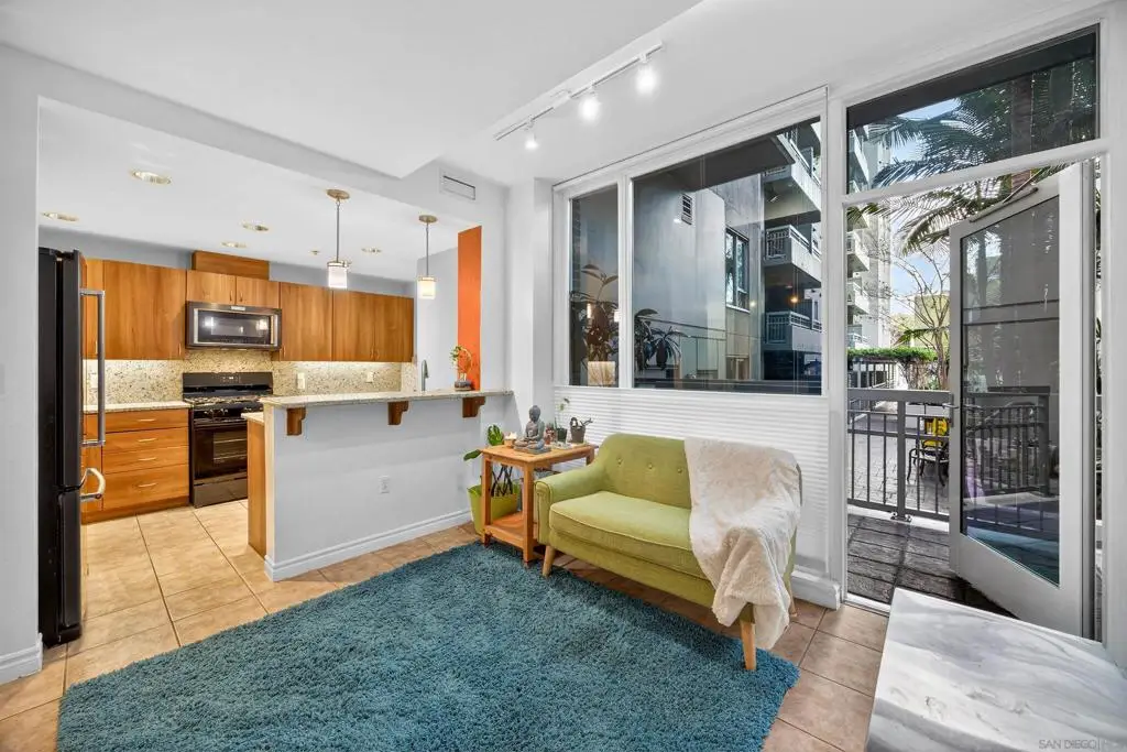 300 W Beech #10, San Diego, CA 92101 - #1