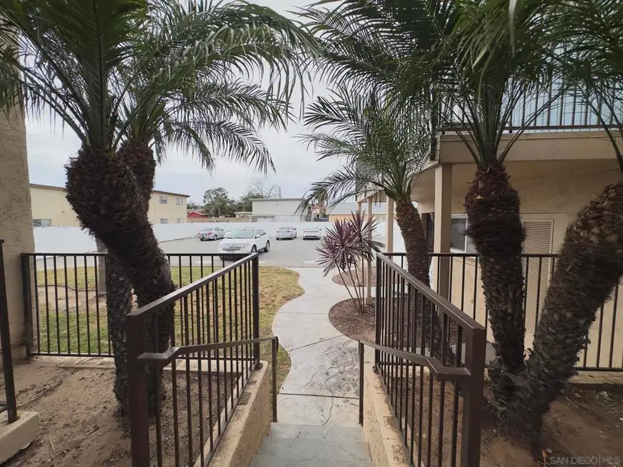 1328 Iris Ave #5, Imperial Beach, CA 91932 - #2