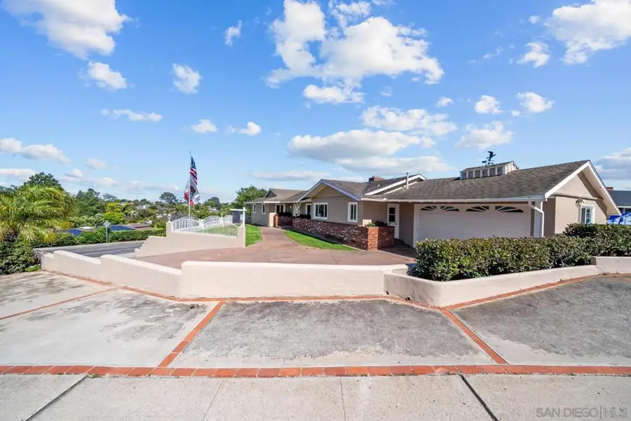 1261 Catalina, San Diego, CA 92107 - #2