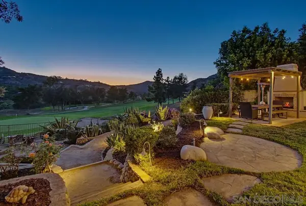 2327 Orchard View Ln, Escondido, CA 92027