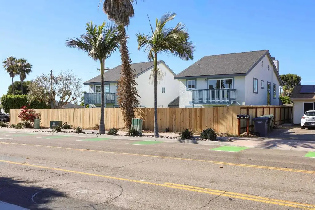 658-660 Santa Fe Dr., Encinitas, CA 92024 - #1