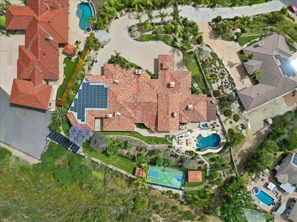 1015 Rachelle Way, El Cajon, CA 92019
