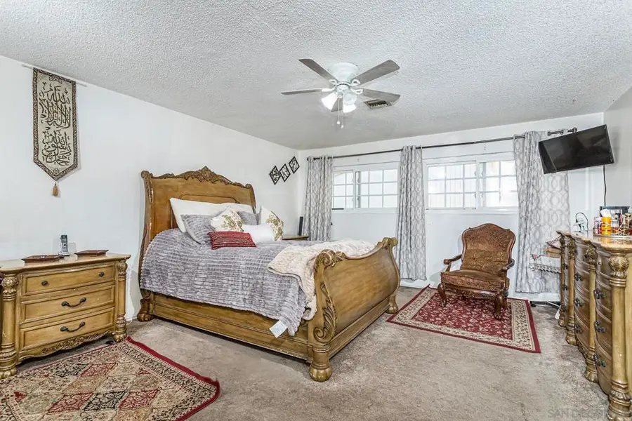 166 Via De Laurencio, Chula Vista, CA 91910 - #3