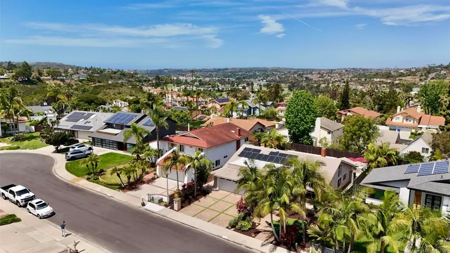 3022 Azahar Court, Carlsbad, CA 92009 - #3