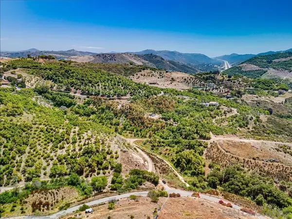 31675 Rancho Amigos Rd, Bonsall, CA 92003