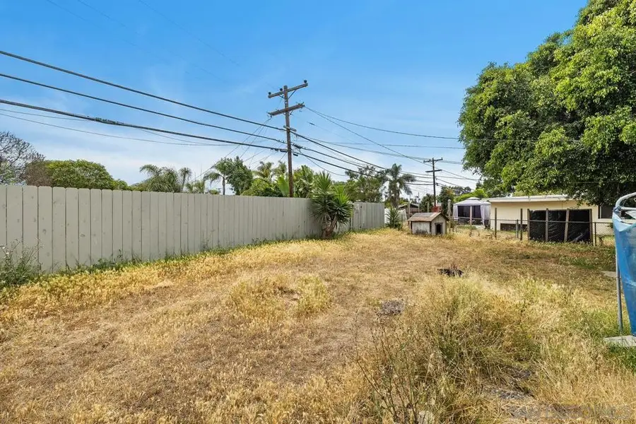 75-3973 Clairemont Mesa Blvd, San Diego, CA 92117 - #3