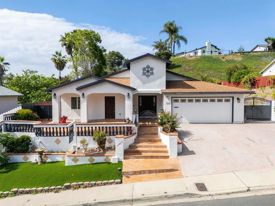 11225 Madrigal St, San Diego, CA 92129 - #2