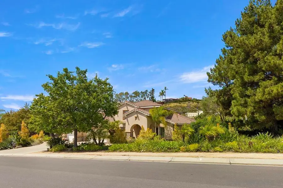 2494 San Clemente Ave, Vista, CA 92084 - #3