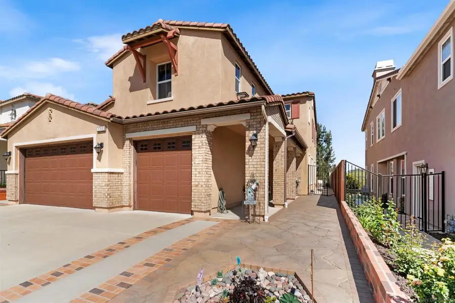1268 Bellingham Dr., Oceanside, CA 92057 - #3