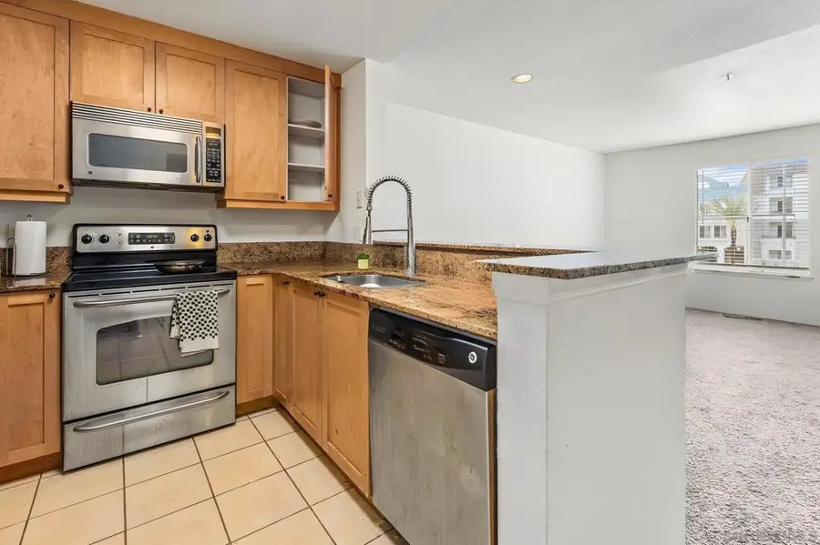 8889 Caminito Plaza Centro #7225, San Diego, CA 92122 - #3
