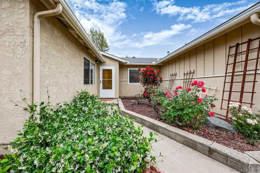 9483 Lake Canyon Rd, Santee, CA 92071 - #2