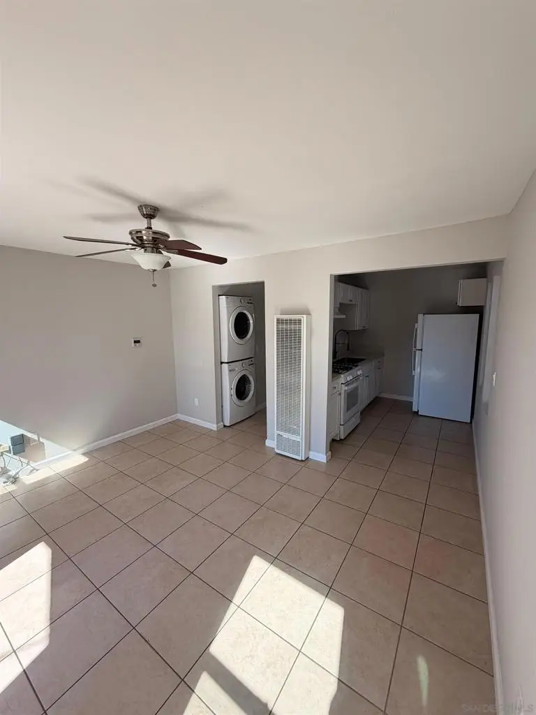 33 Hoover Ave, National City, CA 91950 - #3