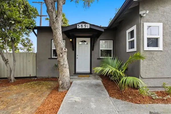 3891 Superba St, San Diego, CA 92113
