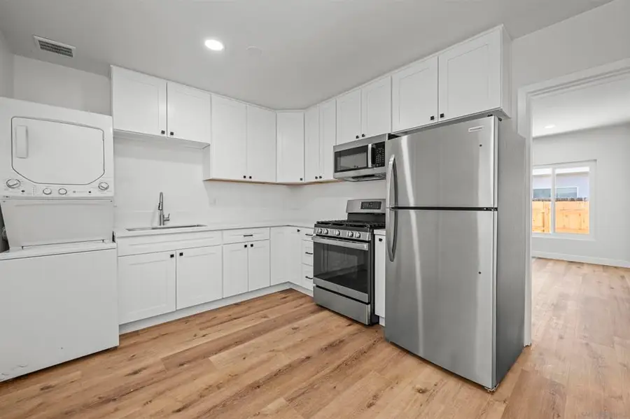 81-6979 Amherst, San Diego, CA 92115 - #2