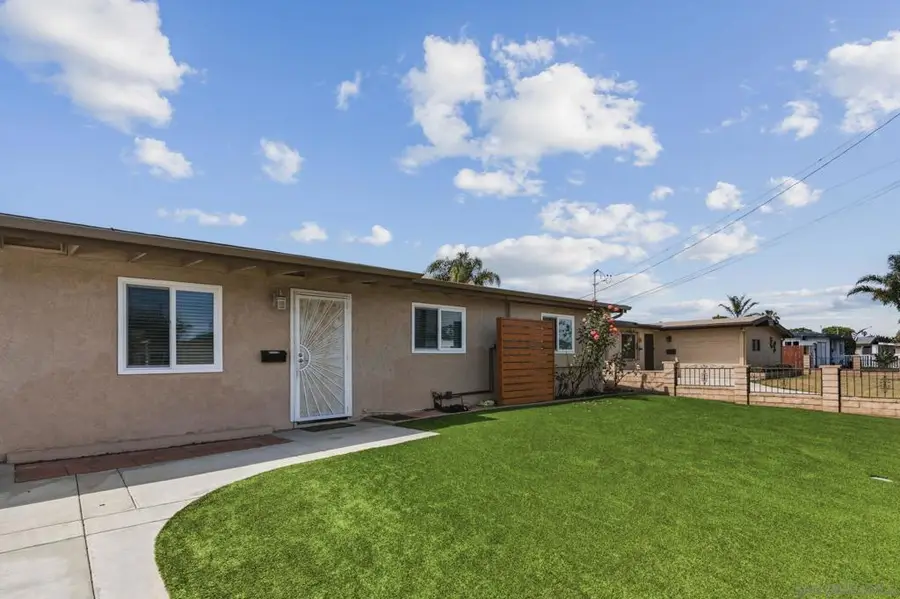 1127 Hemlock Ave, Imperial Beach, CA 91932 - #3