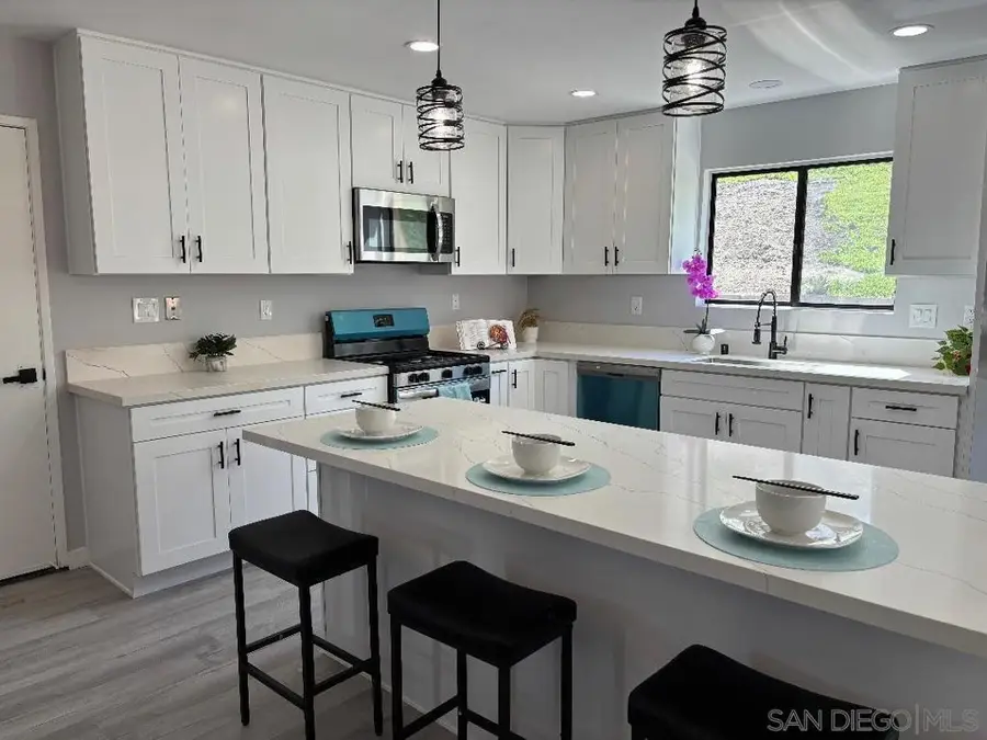 9211 Todos Santos Drive, Santee, CA 92071 - #2