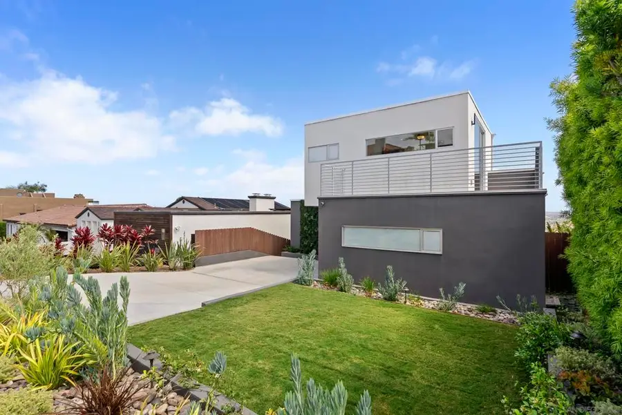 1621 Collingwood Dr., San Diego, CA 92109 - #2