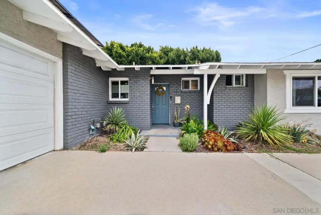 265 Los Reyes Dr., San Diego, CA 92114 - #1