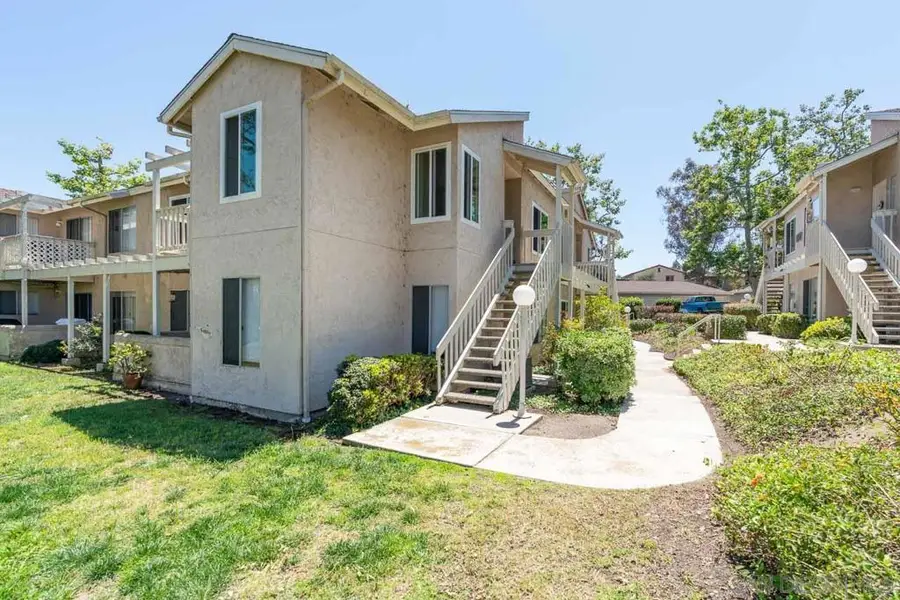 663 Diamond Way #229, Vista, CA 92083 - #2