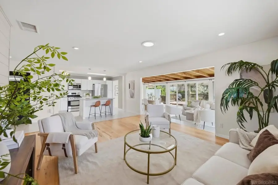 3265 Geddes Dr, San Diego, CA 92117 - #3