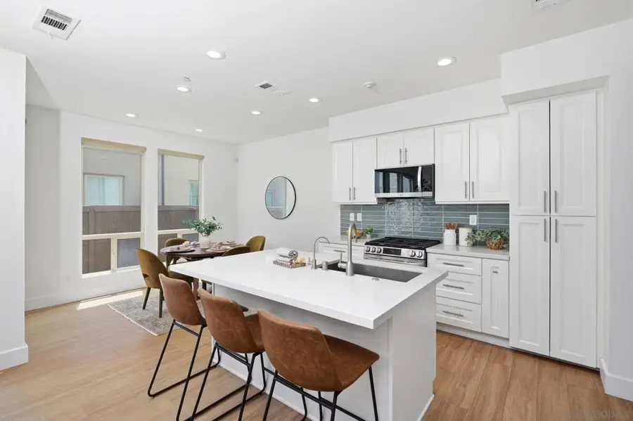 2333 Aperture, San Diego, CA 92108 - #3