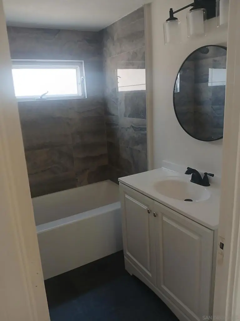 2530 Cherimoya, Vista, CA 92084 - #2
