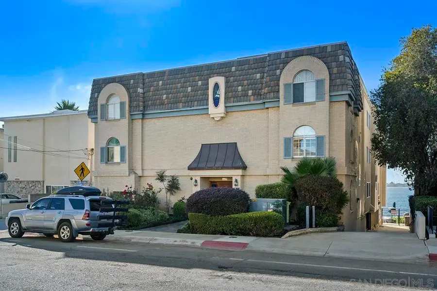 3828 Riviera Dr #2B, San Diego, CA 92109 - #3