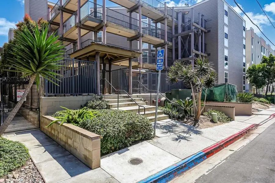 1221 Parker Pl #Unit 6, San Diego, CA 92109 - #3