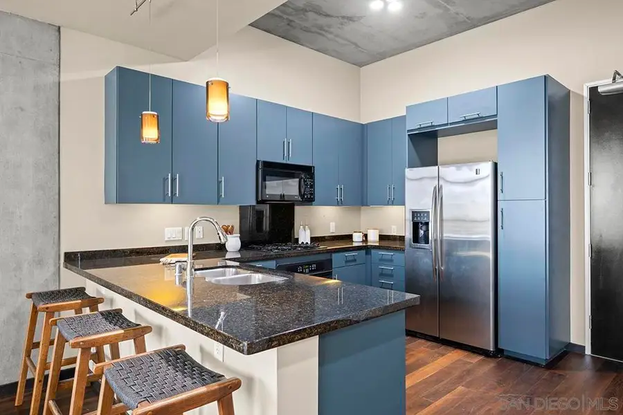 527 Tenth Ave #302, San Diego, CA 92101 - #2