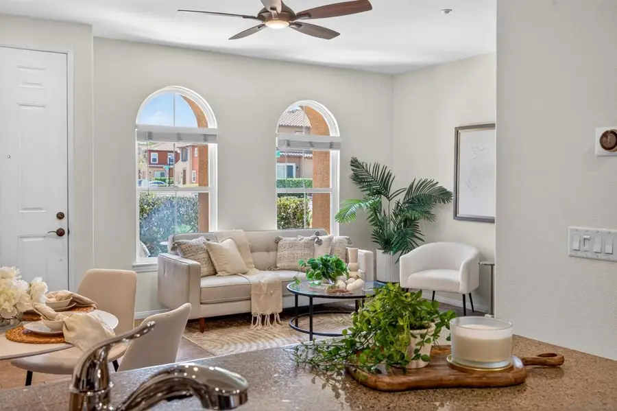 17059 Calle Trevino, Unit 5, San Diego, CA 92127 - #3