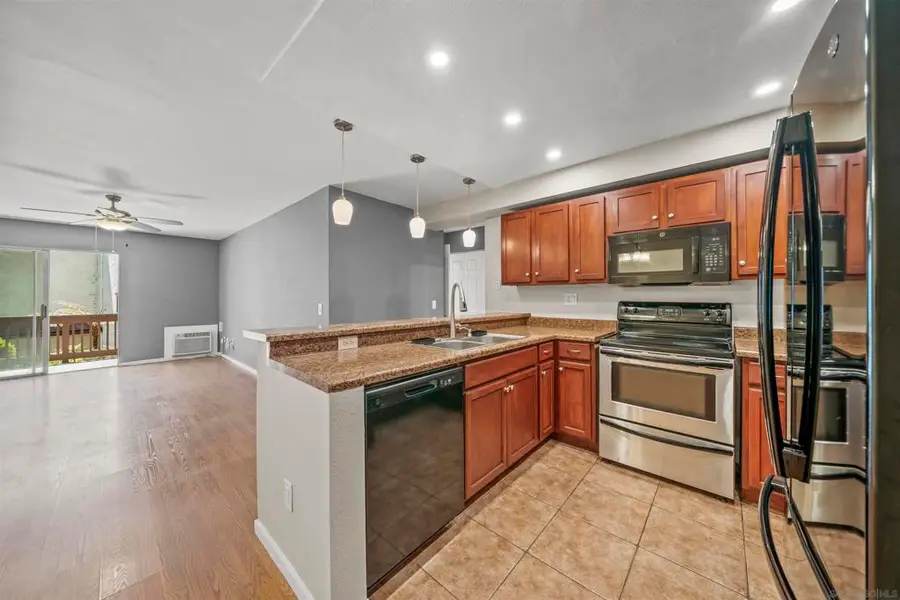 6131 Rancho Mission Rd #113, San Diego, CA 92108 - #2