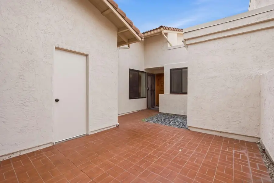 17940 Avenida Alozdra, San Diego, CA 92128 - #2