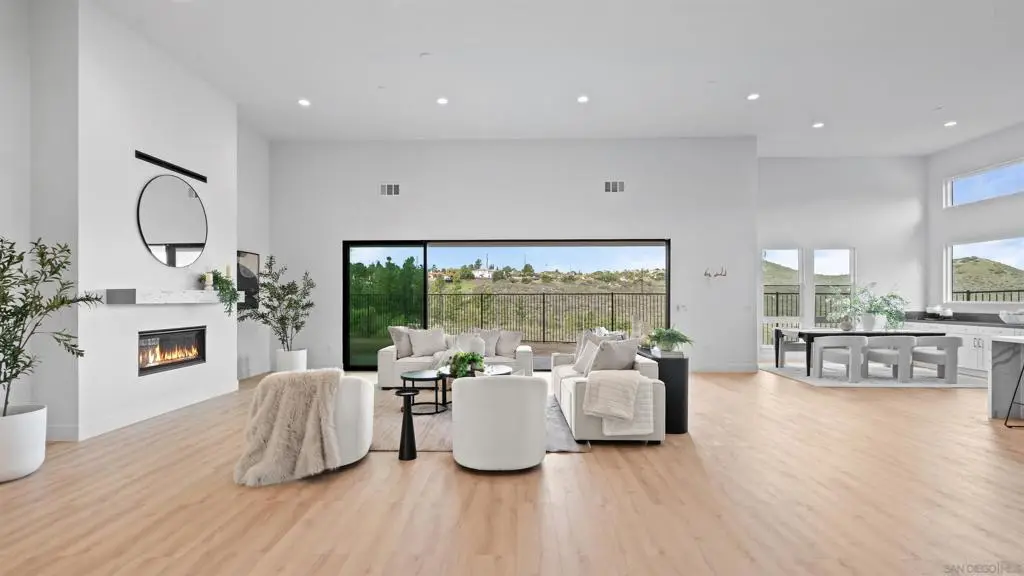 16925 Old Coach Rd, Poway, CA 92064 - #1