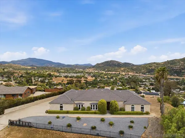 10015 El Capitan Real Rd, El Cajon, CA 92021