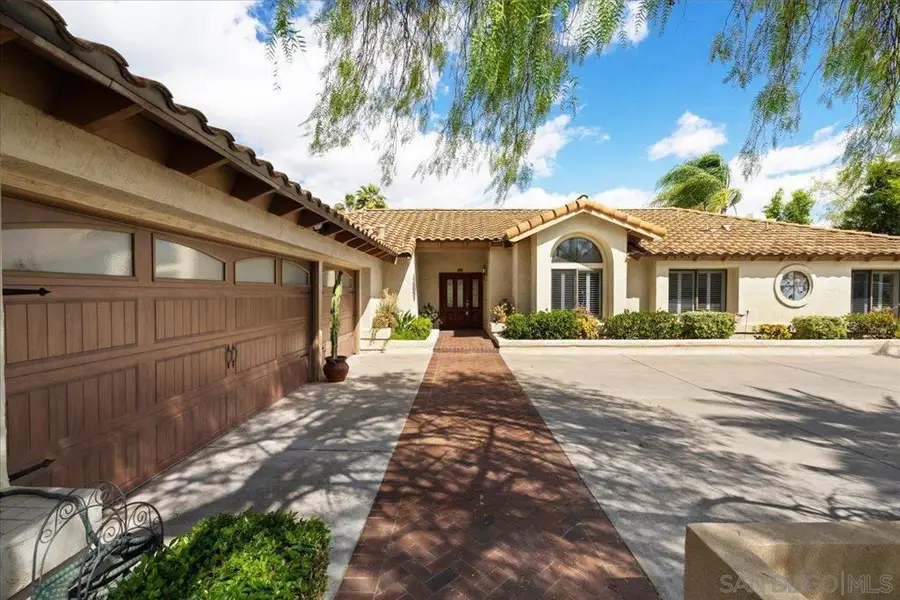 328 Montecito Gln, Escondido, CA 92025 - #2