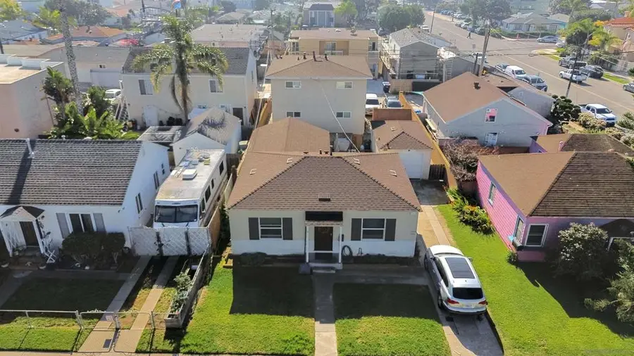 909 911 Chalcedony Street, San Diego, CA 92109 - #3